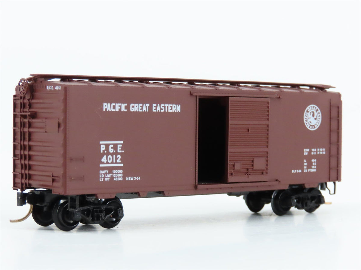 N Scale Kadee Micro-Trains MTL 20970 PGE Pacific Great Eastern 40&#39; Box Car #4012