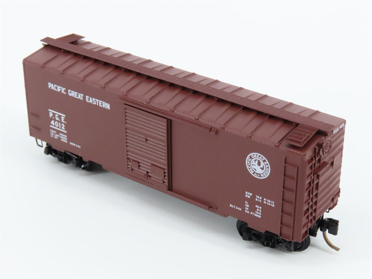 N Scale Kadee Micro-Trains MTL 20970 PGE Pacific Great Eastern 40&#39; Box Car #4012