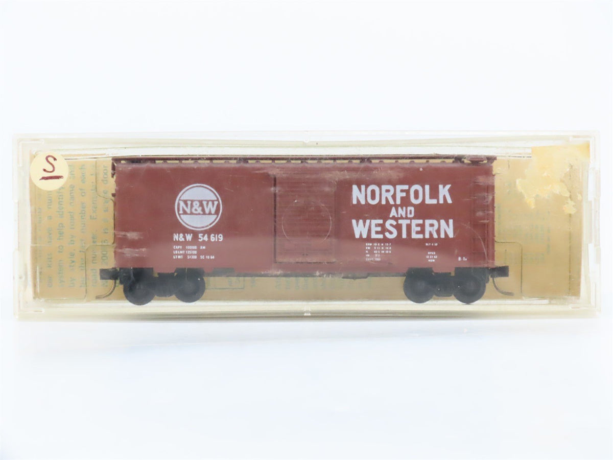 N Scale Kadee Micro-Trains MTL 20039 N&amp;W Railroad 40&#39; Box Car #54619 Blue Label