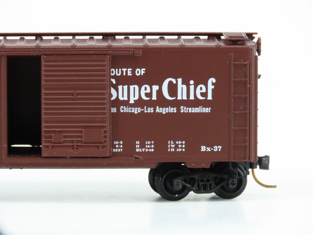 N Kadee Micro-Trains MTL 20020 ATSF Santa Fe Super Chief 40&#39; Box Car #144572