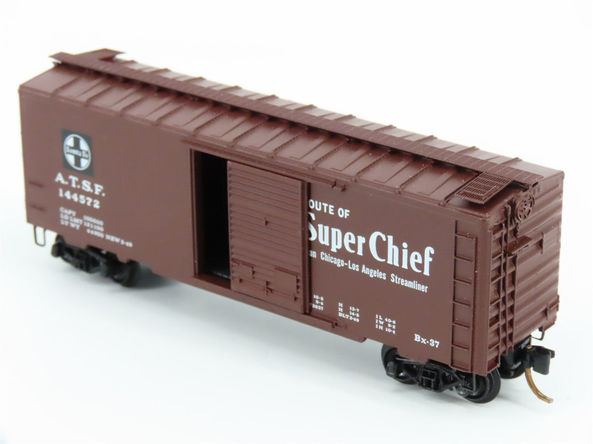 N Kadee Micro-Trains MTL 20020 ATSF Santa Fe Super Chief 40&#39; Box Car #144572