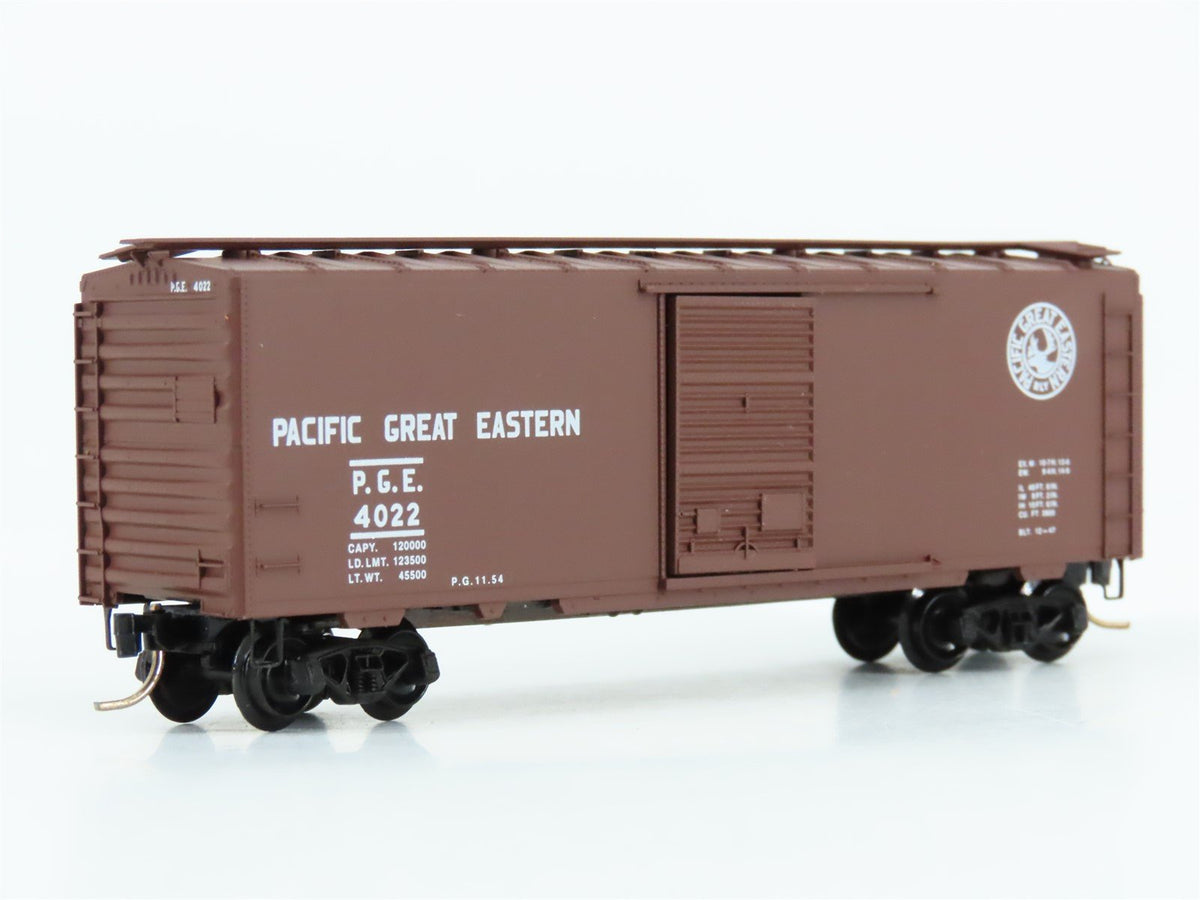 N Scale Micro-Trains MTL 20970 PGE Pacific Great Eastern 40&#39; Box Car #4022