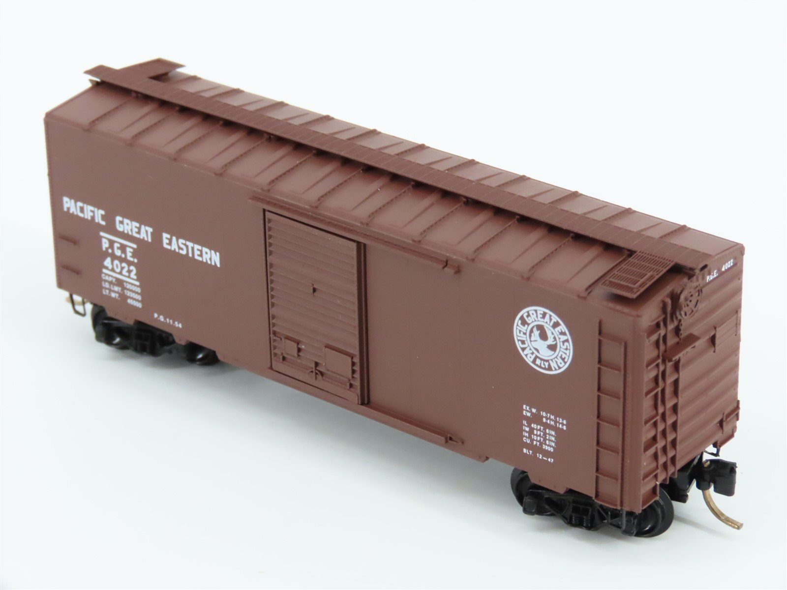 N Scale Micro-Trains MTL 20970 PGE Pacific Great Eastern 40' Box Car #4022