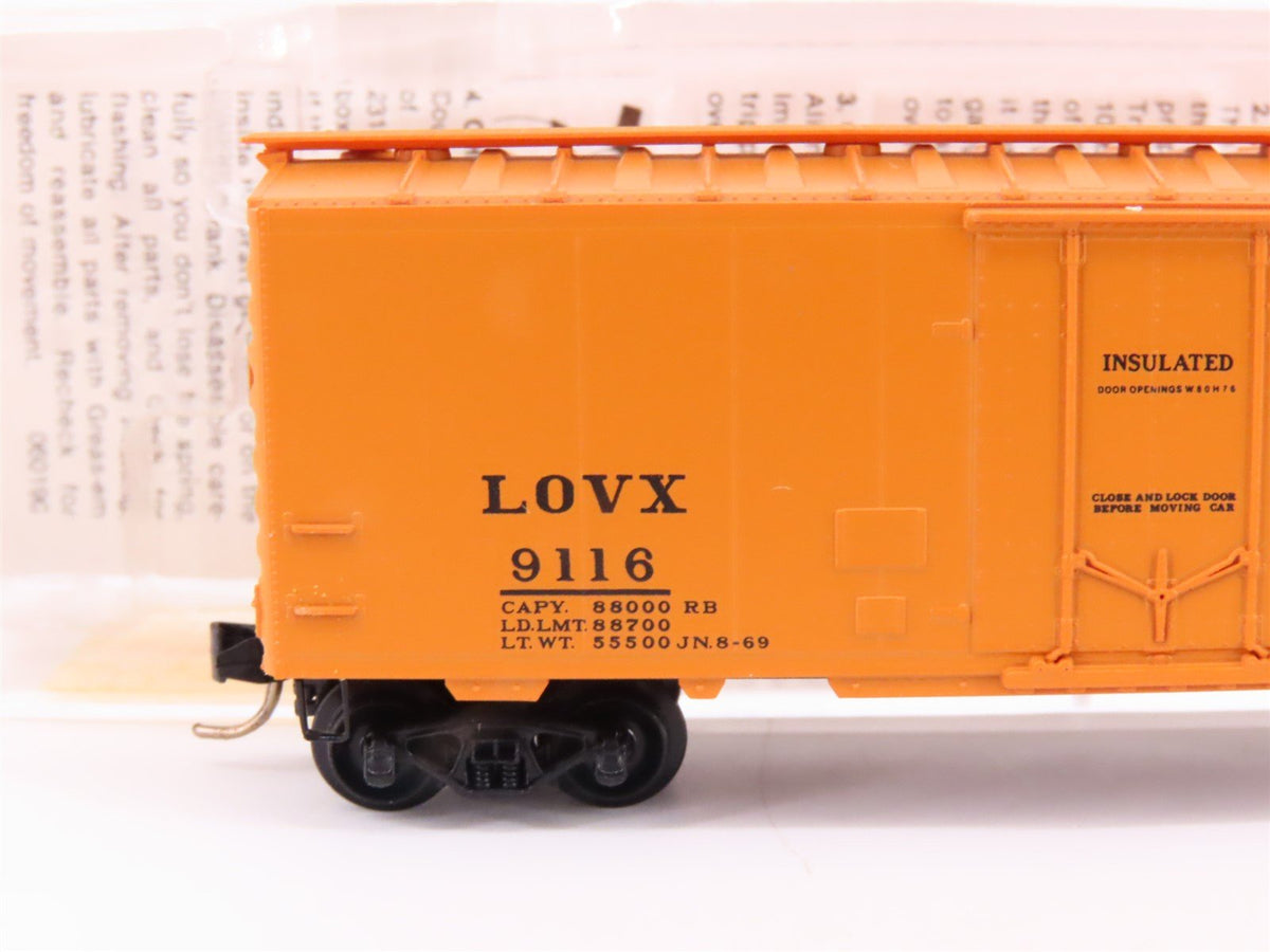 N Micro-Trains MTL 21190 LOVX American Colloid Co. 40&#39; Plug Door Box Car #9116