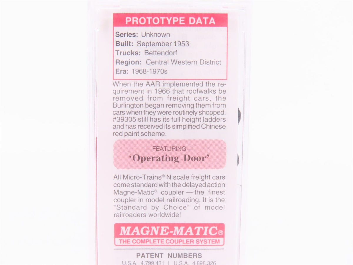 N Micro-Trains MTL 73050 CBQ Burlington Route 40&#39; Plug Door Boxcar #39305