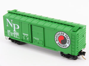 N Scale Micro-Trains MTL 22090 NP Northern Pacific Railroad 40' Box Car #8130