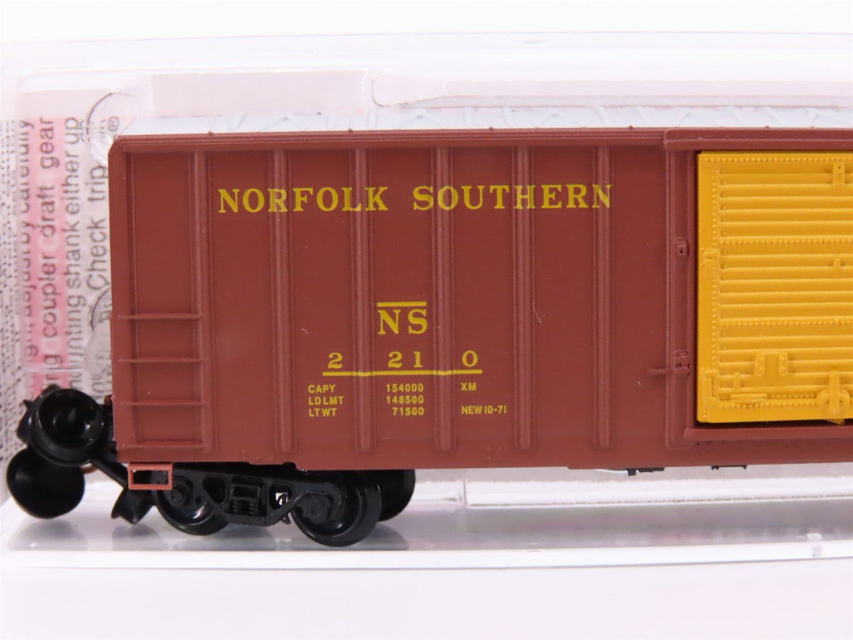 N Scale Micro-Trains MTL 25660 NS Norfolk Southern 50&#39; Rib Side Boxcar #2210