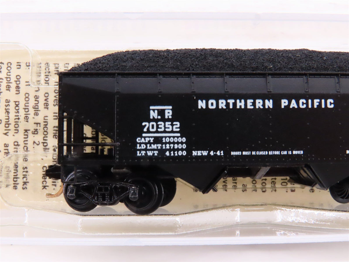 N Kadee Micro-Trains MTL 55080 NP Northern Pacific 2-Bay Hopper #70352 w/ Load