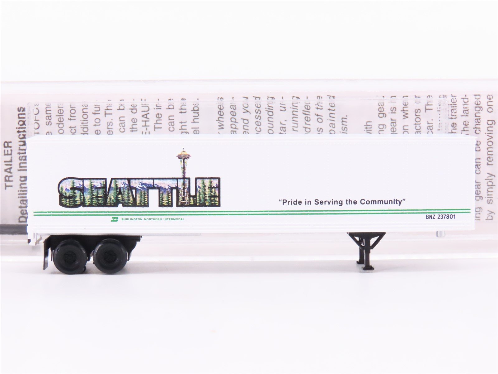 N Scale Micro-Trains MTL 67200 BNZ BN Intermodal Seattle 45' Trailer