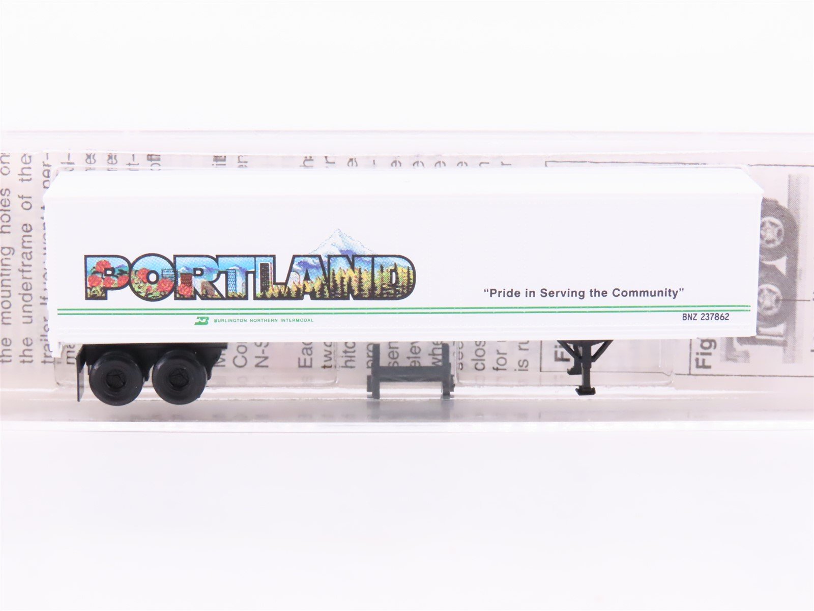 N Scale Micro-Trains MTL 67210 BNZ BN Intermodal Portland 45' Trailer