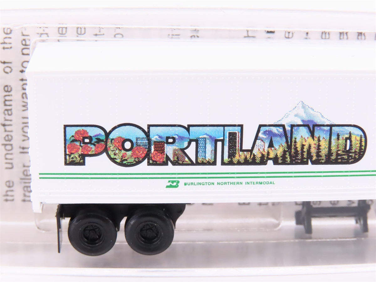 N Scale Micro-Trains MTL 67210 BNZ BN Intermodal Portland 45&#39; Trailer