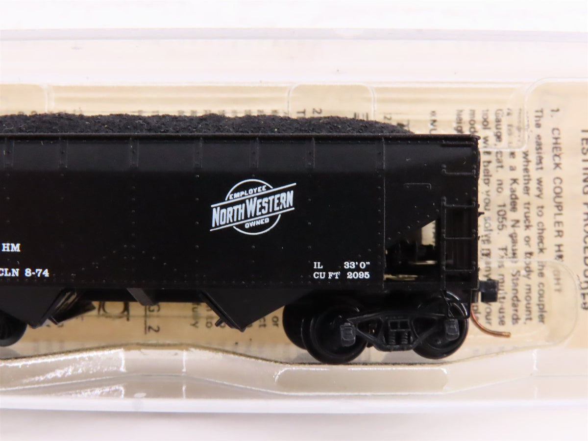 N Kadee Micro-Trains MTL 55110 CNW 33&#39; 2-Bay Offset Hopper #50029 w/ Load