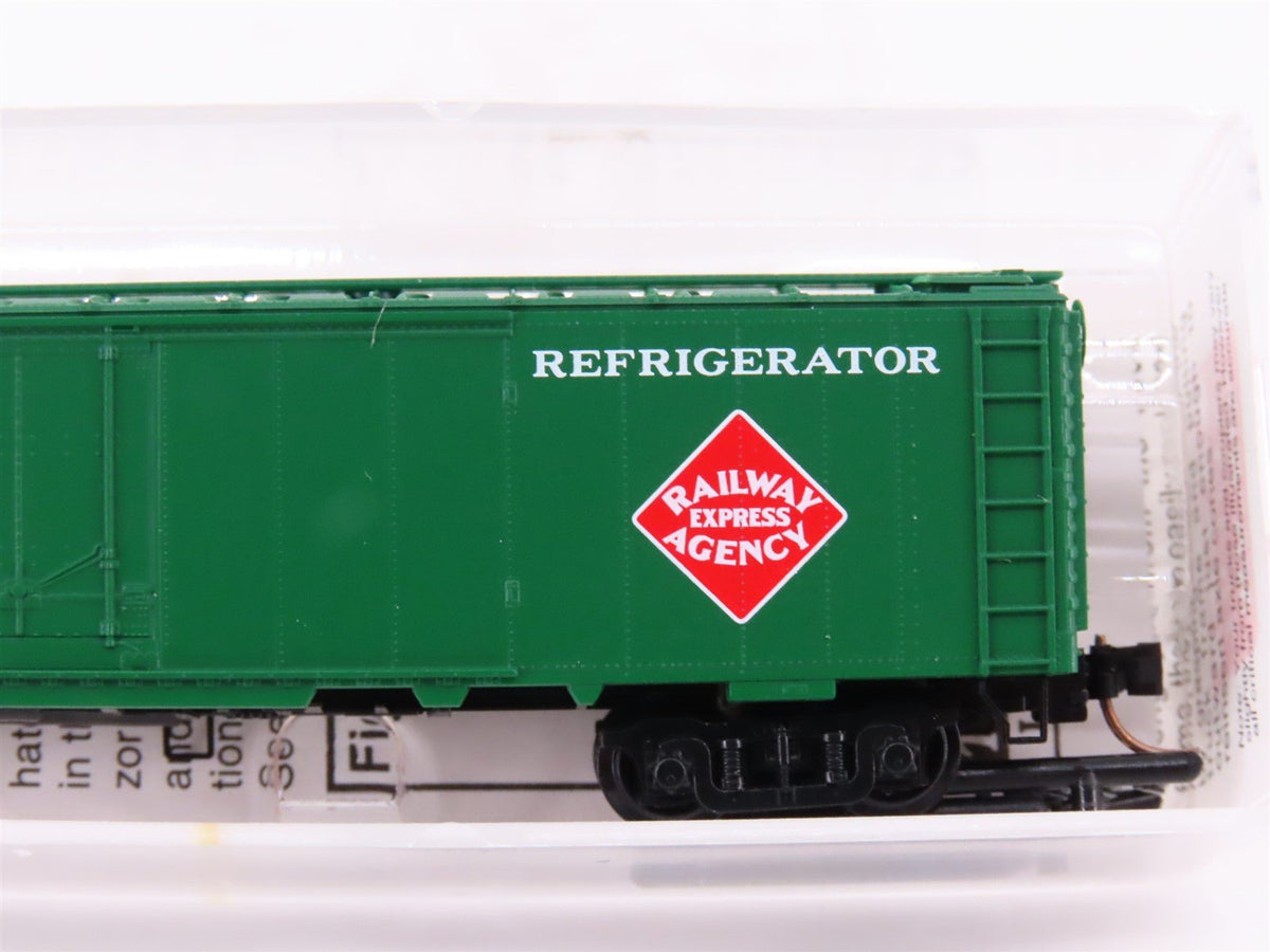 N Scale Micro-Trains MTL 52010 REX Railway Express Agency 52&#39; Reefer Car #7870