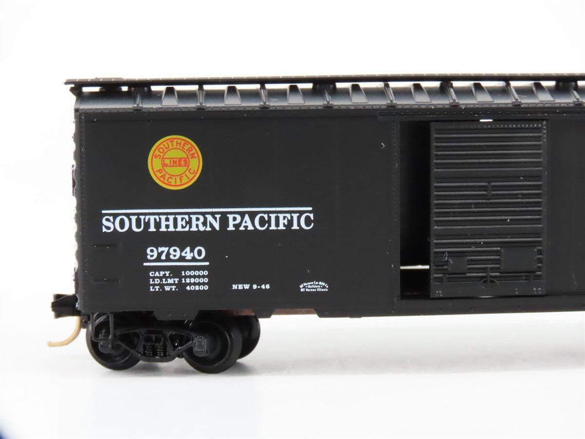 N Scale Micro-Trains MTL 20090 SP Southern Pacific Overnight 40&#39; Box Car #97940