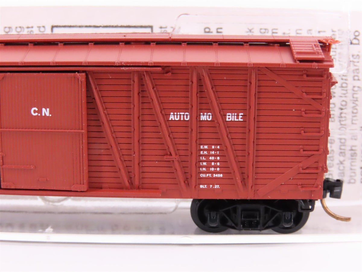 N Scale Micro-Trains MTL 40010 CN Canadian National 40&#39; Braced Boxcar #582593