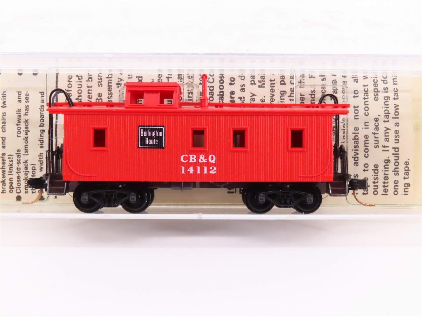 N Kadee Micro-Trains MTL 50080 CB&Q Burlington 34' Offset Cupola Caboose #14112