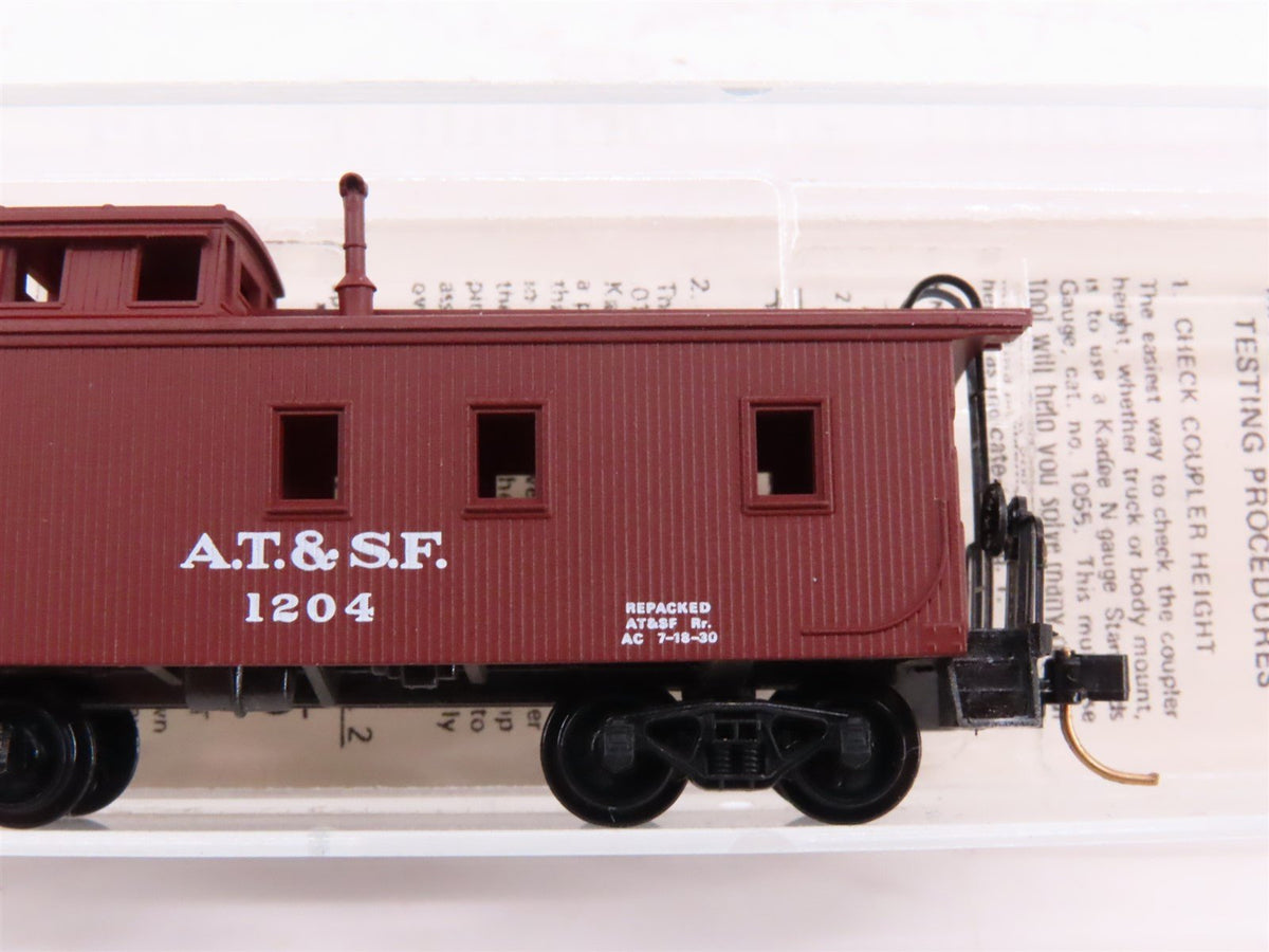 N Kadee Micro-Trains MTL 50040 ATSF Santa Fe 34&#39; Offset Cupola Caboose #1204