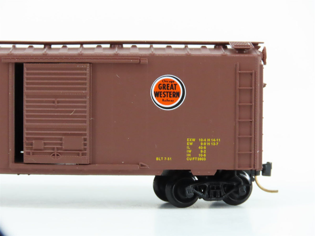 N Scale Micro-Trains MTL 20046 CGW Chicago Great Western 40&#39; Box Car #5453