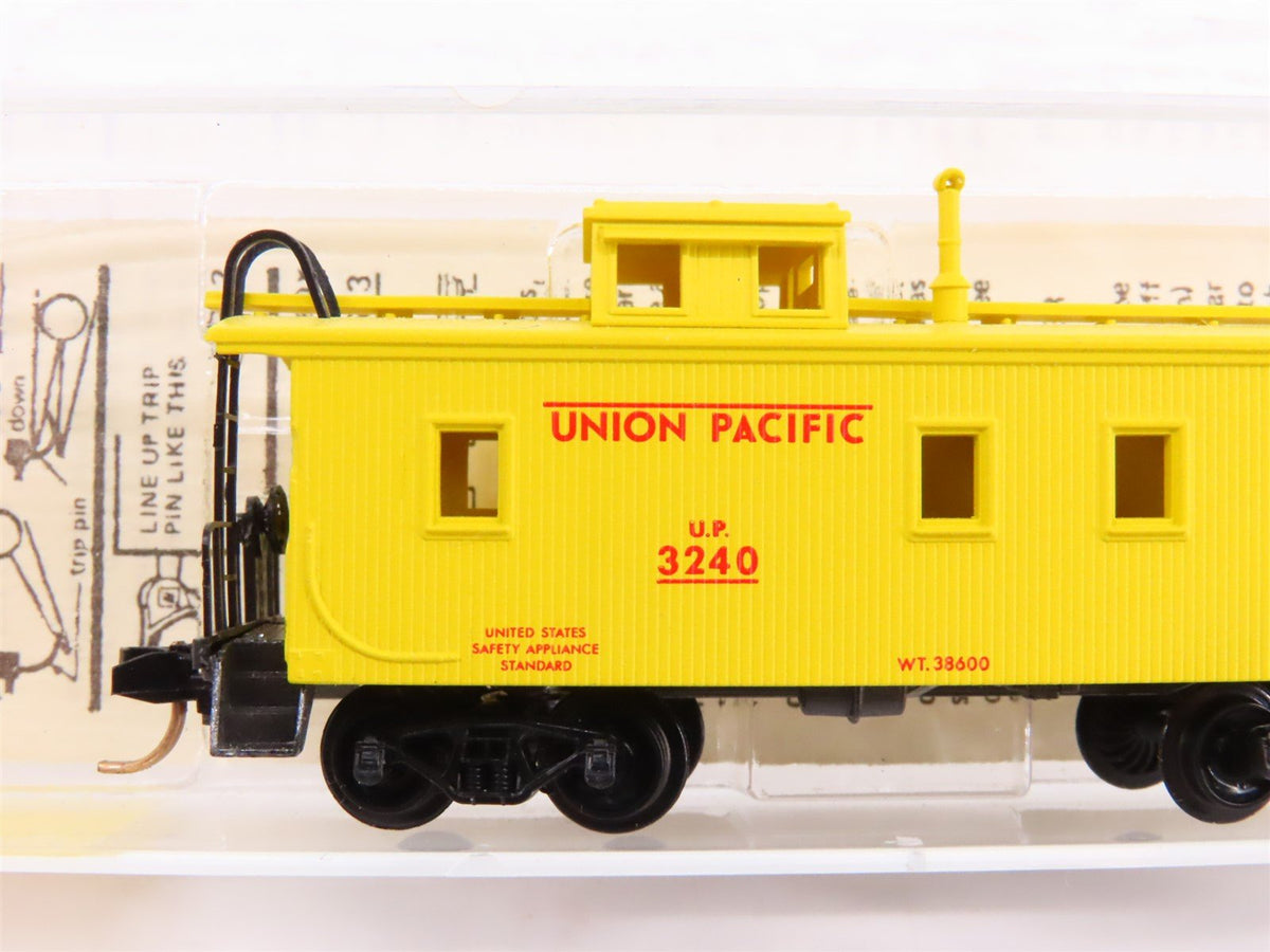 N Kadee Micro-Trains MTL 50100 UP Union Pacific 34&#39; Offset Cupola Caboose #3240