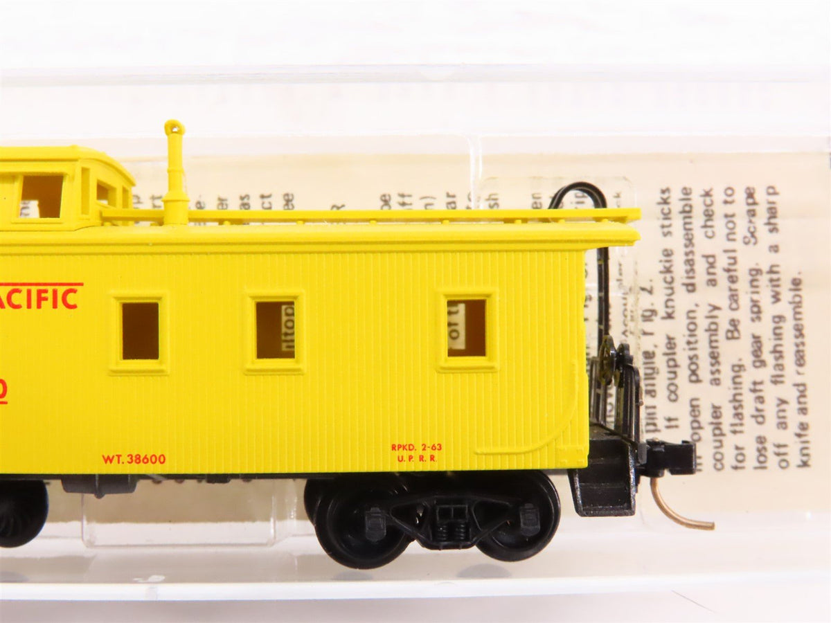 N Kadee Micro-Trains MTL 50100 UP Union Pacific 34&#39; Offset Cupola Caboose #3240