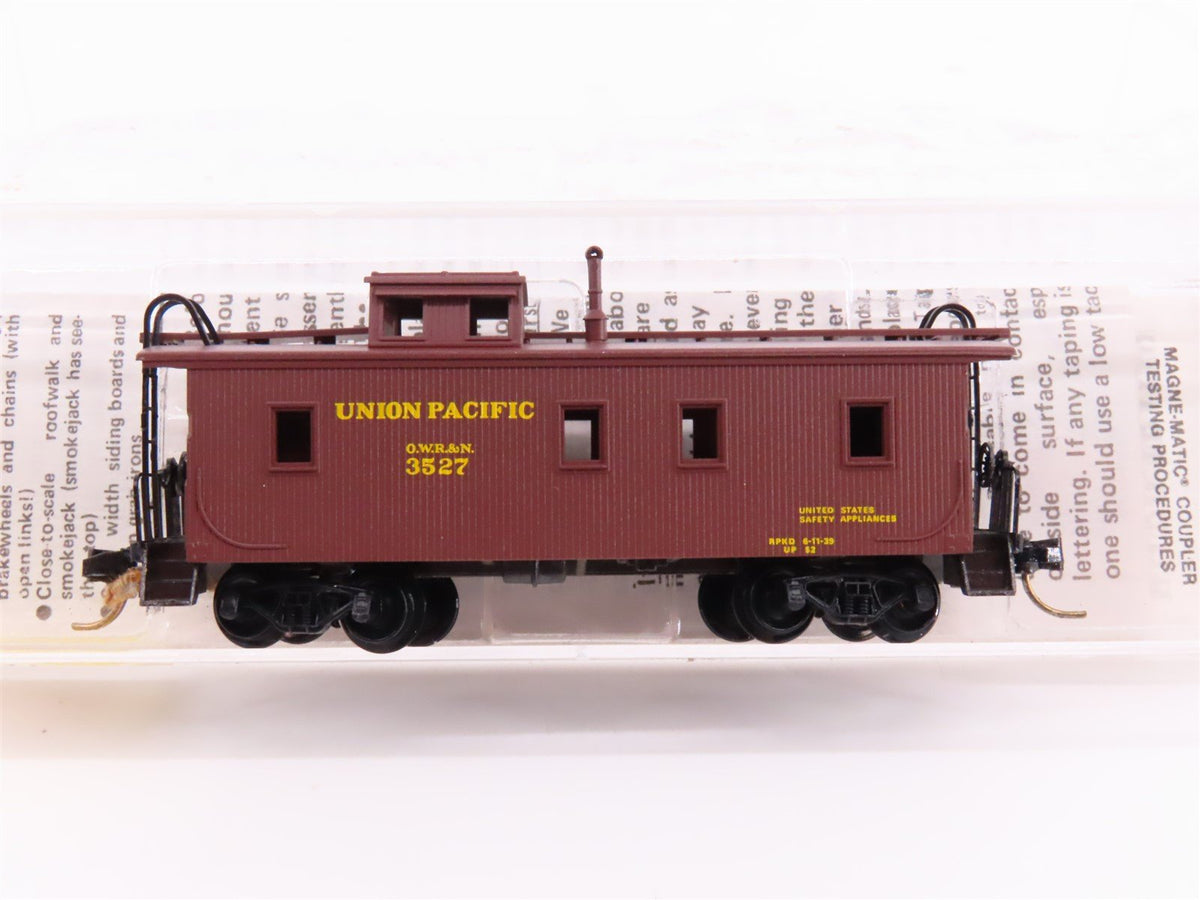 N Kadee Micro-Trains MTL 50010 UP / OWR&amp;N 34&#39; Offset Cupola Wood Caboose #3527