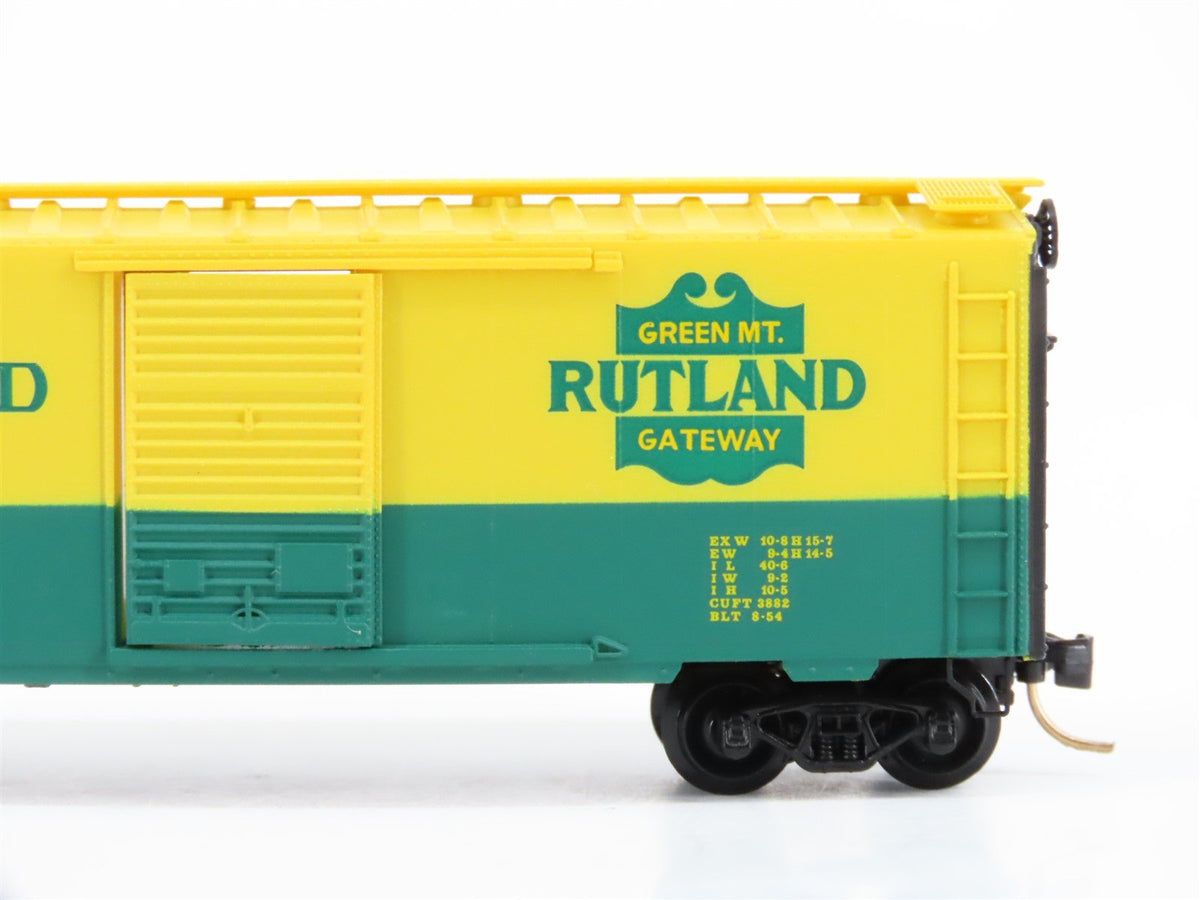 N Scale Micro-Trains MTL 20146 RUT Rutland &quot;Green Mt. Gateway&quot; 40&#39; Box Car #103