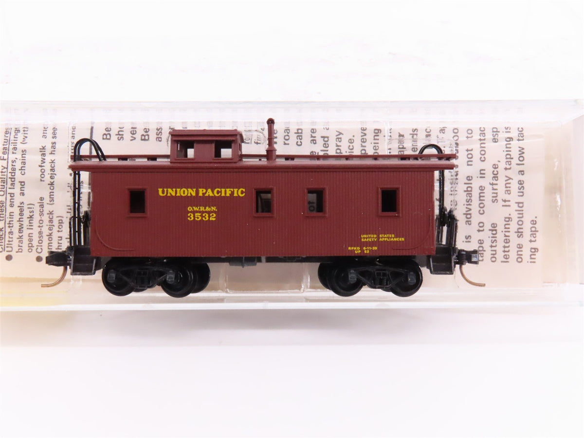 N Kadee Micro-Trains MTL 50010 UP / OWR&amp;N 34&#39; Offset Cupola Wood Caboose #3532