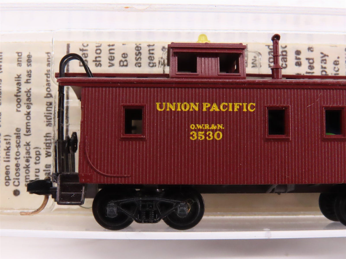 N Kadee Micro-Trains MTL 50010 UP / OWR&amp;N 34&#39; Offset Cupola Wood Caboose #3530