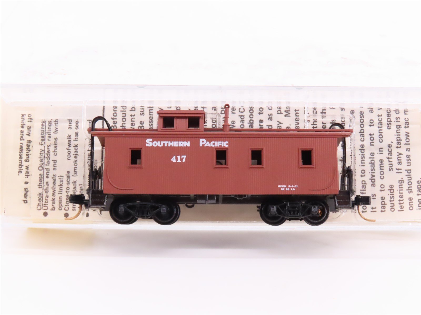 N Kadee Micro-Trains MTL 50070 SP Southern Pacific Offset Cupola Caboose #417