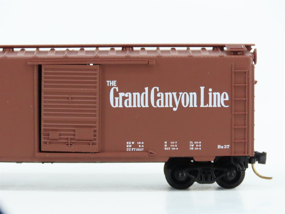 N Scale Micro-Trains MTL 20060 ATSF Santa Fe Grand Canyon 40&#39; Box Car #143585