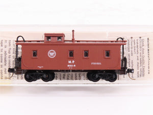 N Kadee Micro-Trains MTL 50160 MP Missouri Pacific Offset Cupola Caboose #882-R