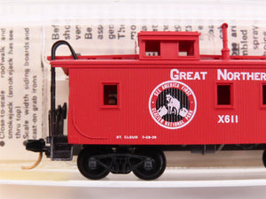 N Kadee Micro-Trains MTL 50090 GN Great Northern 34' Offset Cupola Caboose #X611