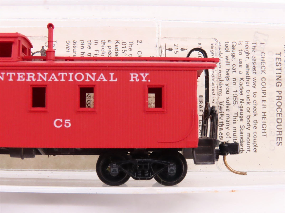 N Kadee Micro-Trains MTL 50130 SIRY Spokane Int&#39;l 34&#39; Offset Cupola Caboose #C5