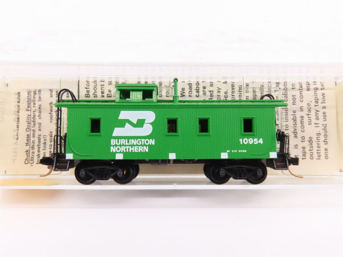 N Scale Kadee Micro-Trains MTL 50050 BN 34&#39; Offset Cupola Wood Caboose #10954