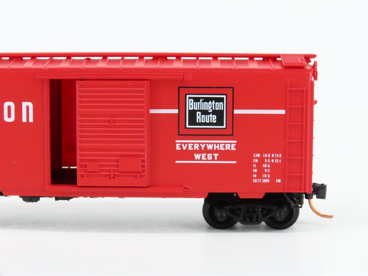 N Scale Micro-Trains MTL 20170 CB&amp;Q Burlington Route 40&#39; Box Car #62944