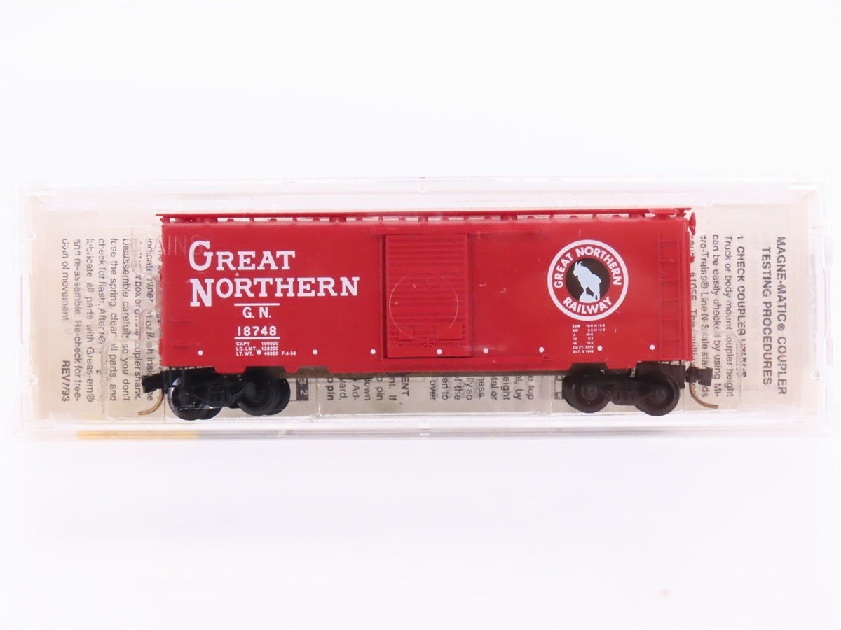 N Scale Micro-Trains MTL 20156 GN Great Northern Circus Car 40&#39; Box Car #18748