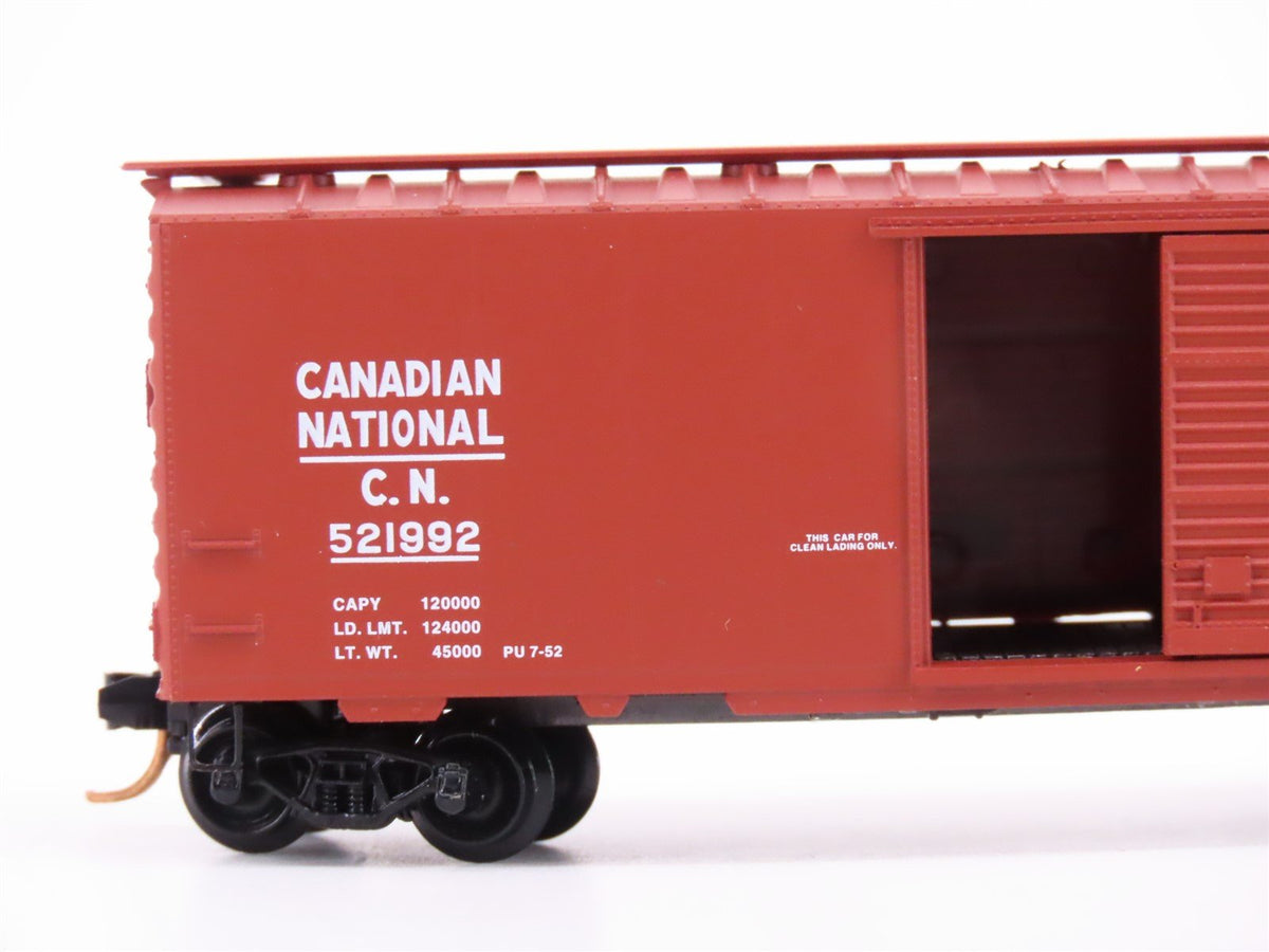 N Scale Micro-Trains MTL 20206 CN Canadian National Railroad 40&#39; Box Car #521992