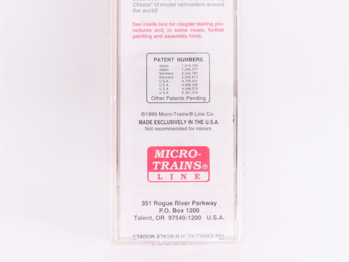 N Scale Micro-Trains MTL 20206 CN Canadian National Railroad 40&#39; Box Car #521992