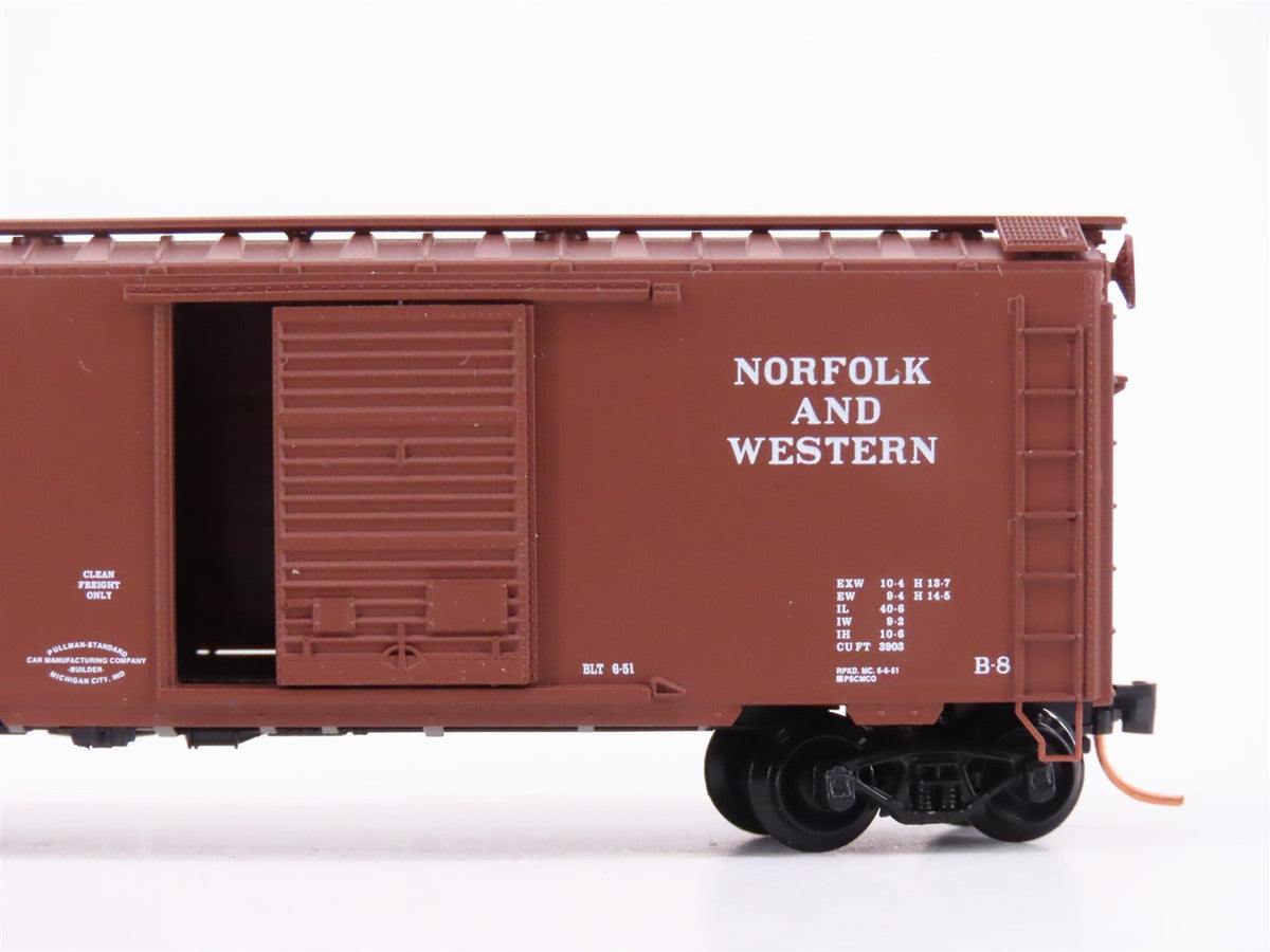 N Scale Micro-Trains MTL 20606 N&amp;W Norfolk &amp; Western Railroad 40&#39; Box Car #44324