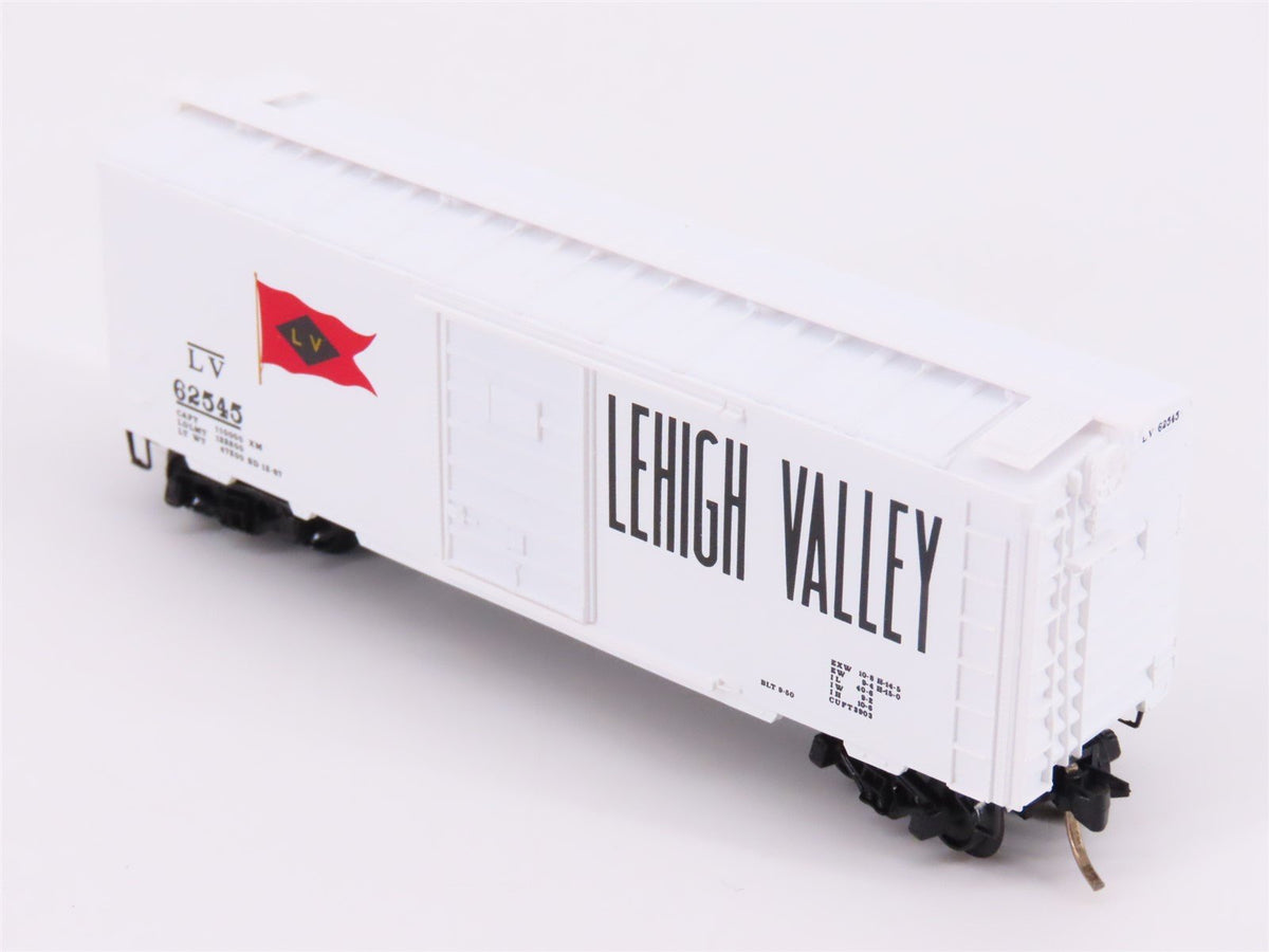 N Scale Micro-Trains MTL 20126 LV Lehigh Valley Railroad 40&#39; Box Car #62545