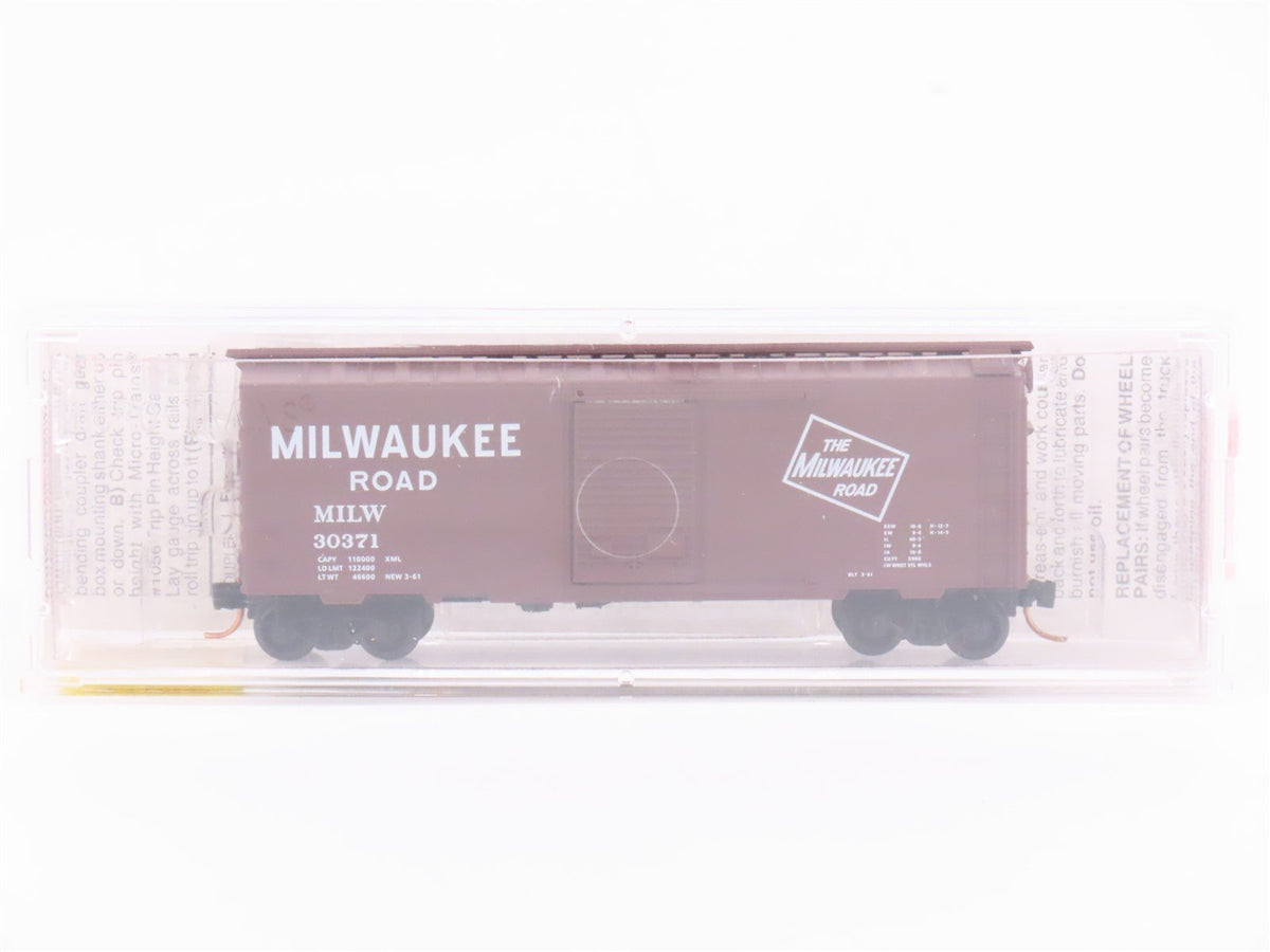 N Scale Micro-Trains MTL 20526 MILW Milwaukee Road 40&#39; Single Door Box Car 30371