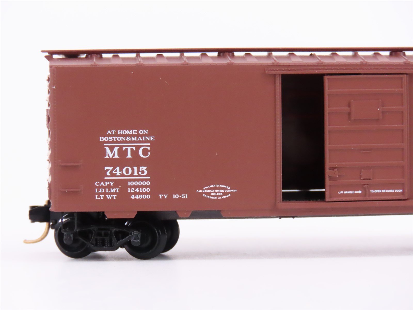N Scale Micro-Trains MTL 20426 MTC Mystic Terminal Company 40' Box Car #74015