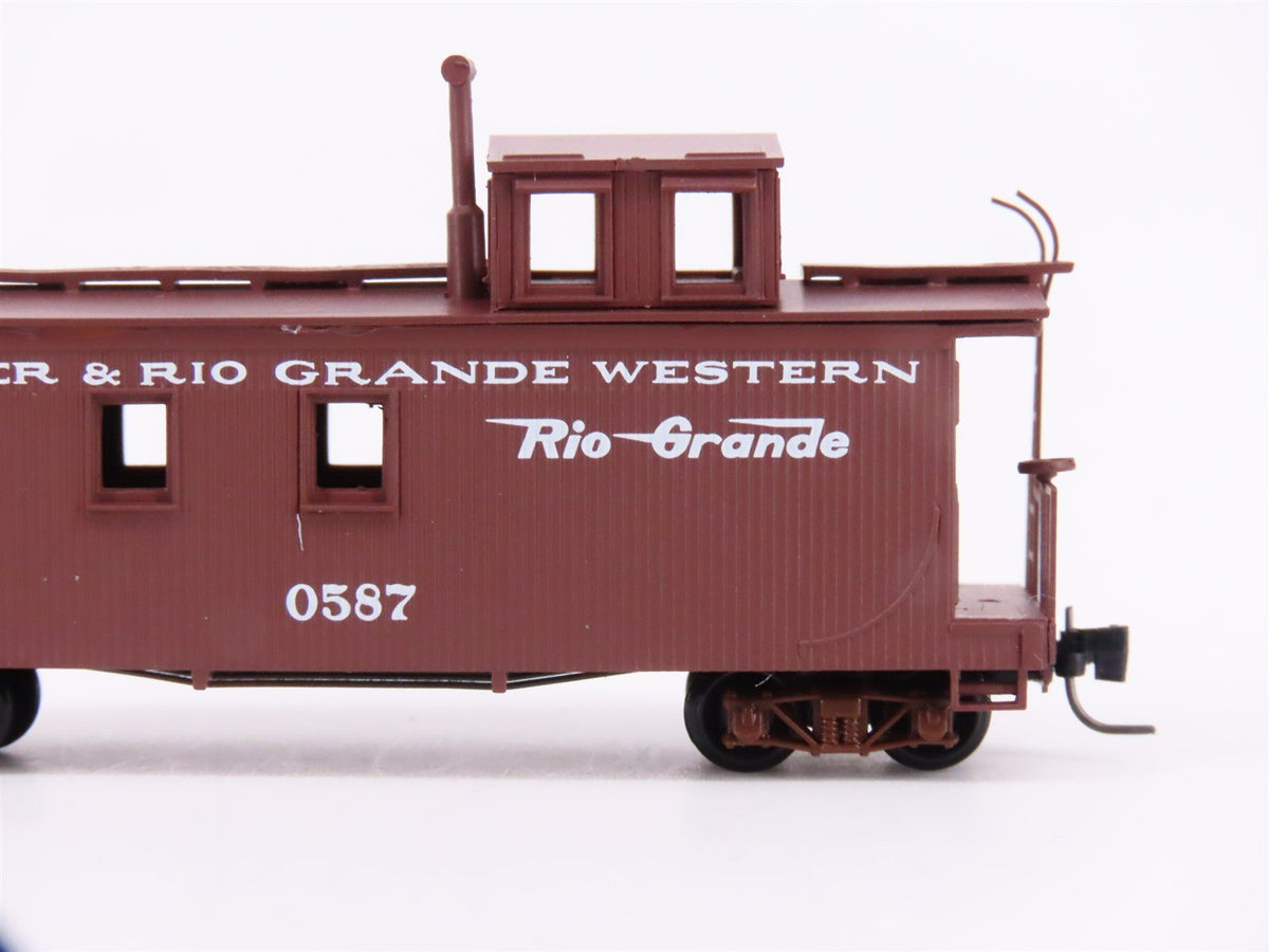 Nn3 Scale Micro-Trains MTL 15701 D&amp;RGW Denver &amp; Rio Grande Western Caboose #0587