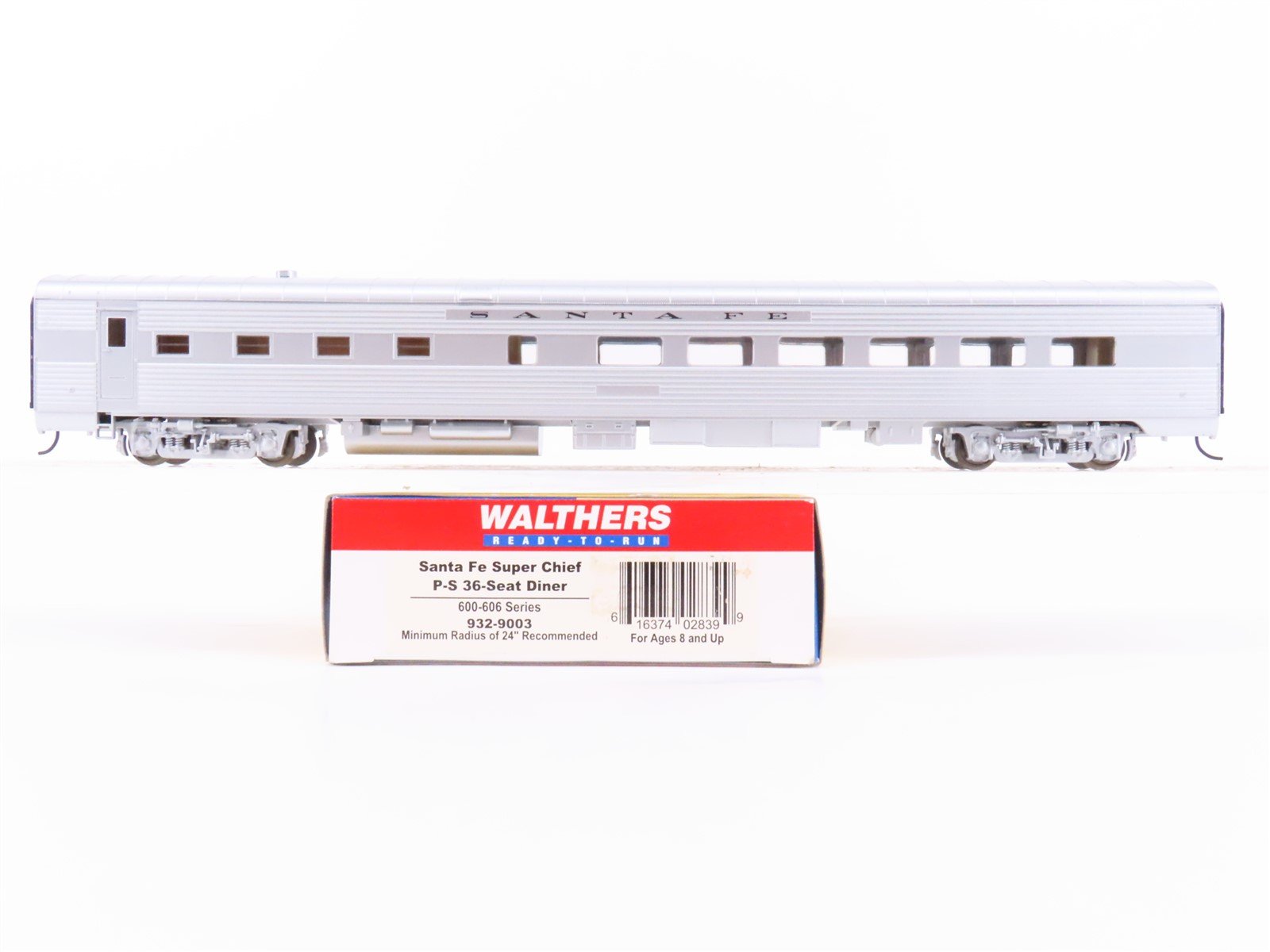 HO Scale Walthers RTR 932-9003 ATSF Santa Fe P-S 36-Seat Diner Passenger Car