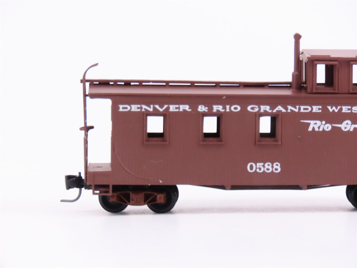 Nn3 Scale Micro-Trains MTL 15701 D&amp;RGW Denver &amp; Rio Grande Western Caboose #0588