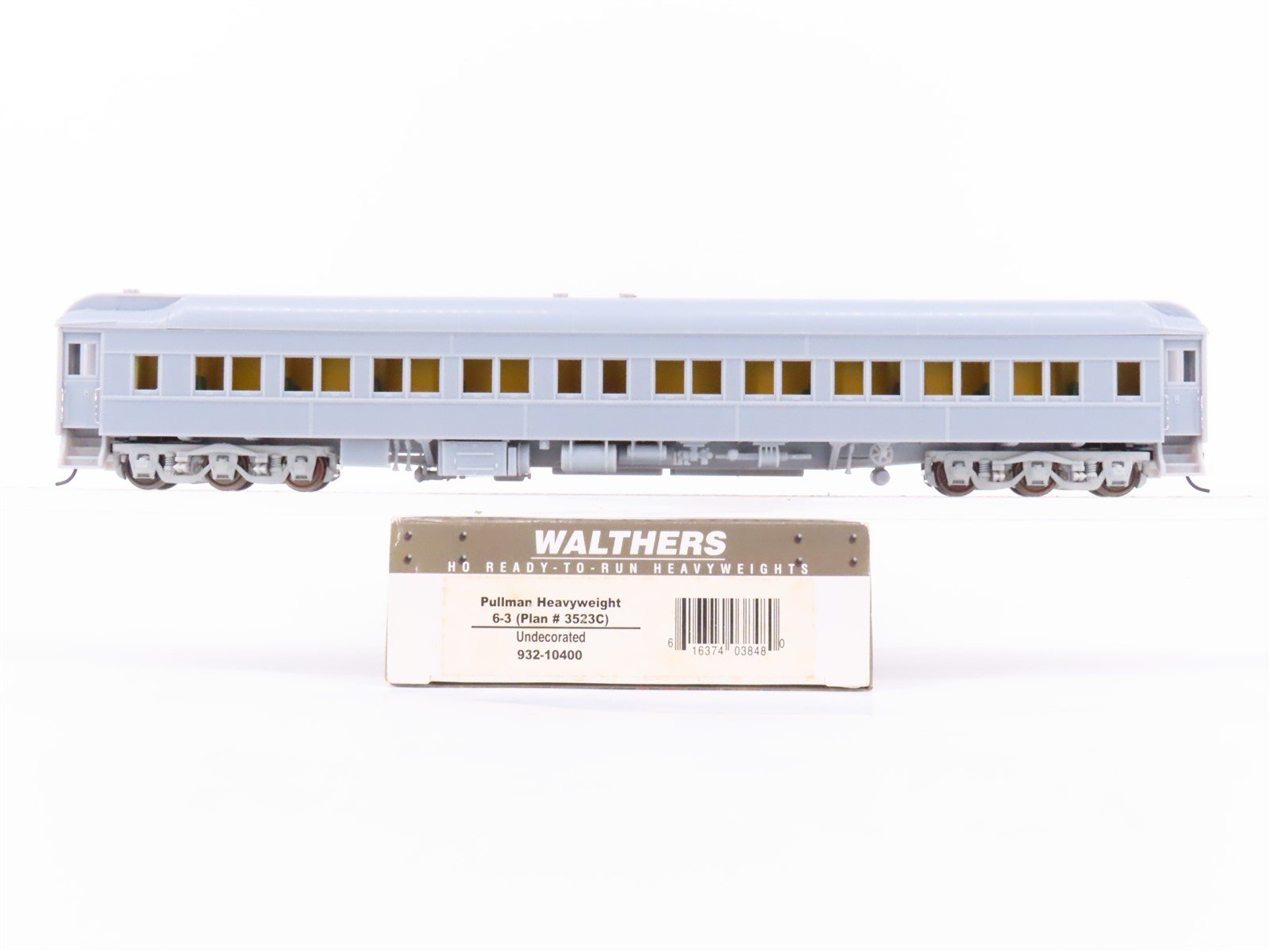 HO Scale Walthers Classic 932-10400 Undecorated Heavyweight 6-3 Passenger Car