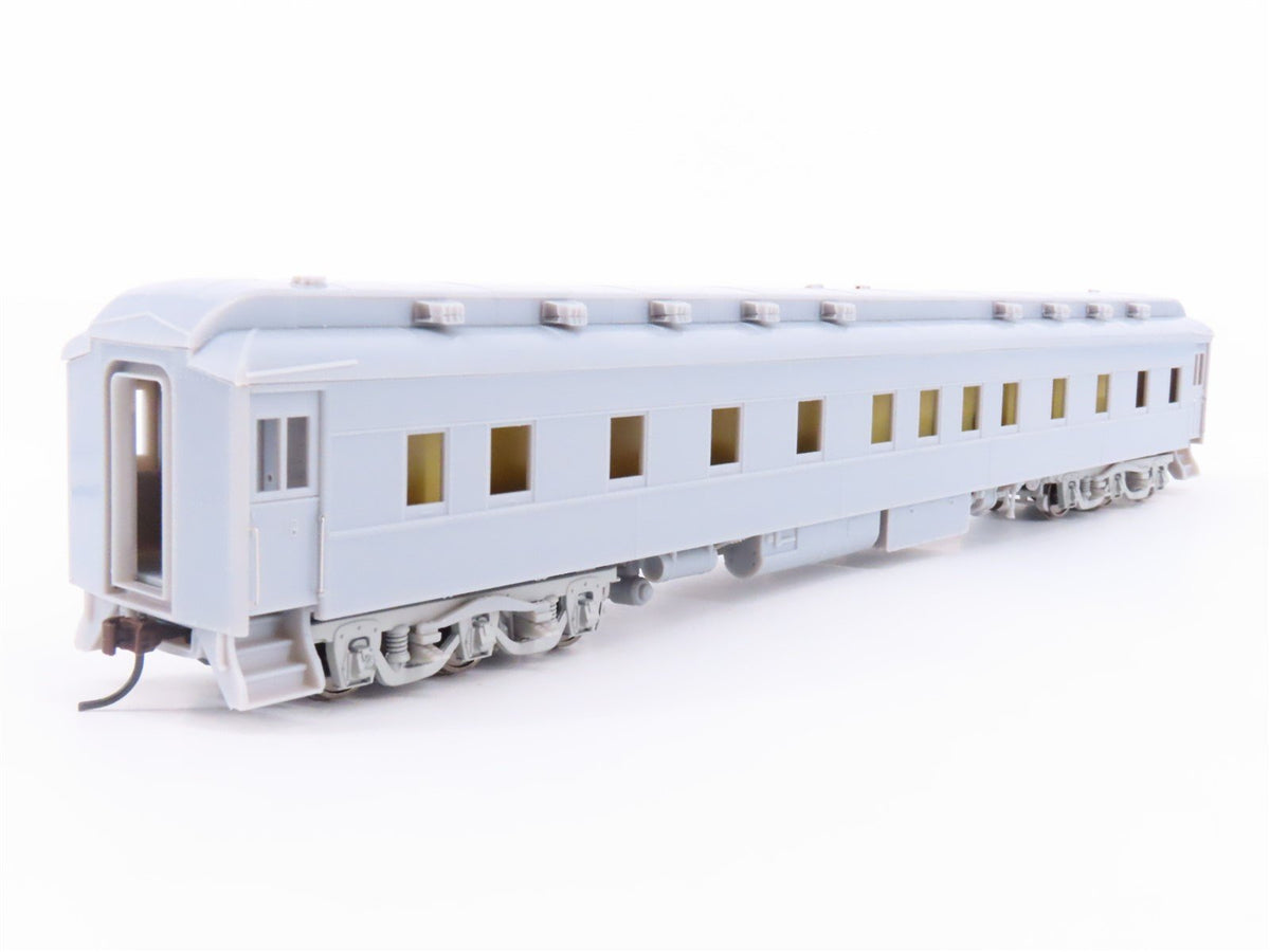 HO Scale Walthers Classic 932-10400 Undecorated Heavyweight 6-3 Passenger Car