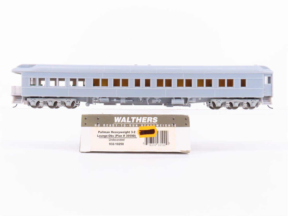 HO Scale Walthers Classic 932-10250 Undecorated HW 3-2 Lounge-Obs Passenger Car