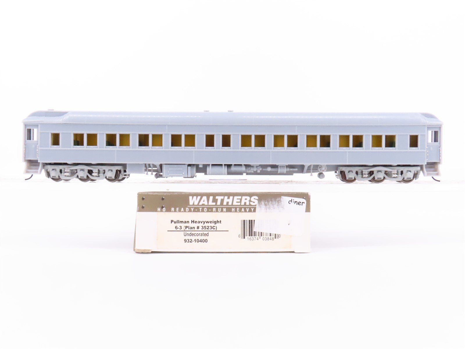 HO Scale Walthers Classic 932-10400 Undecorated Heavyweight 6-3 Passenger Car