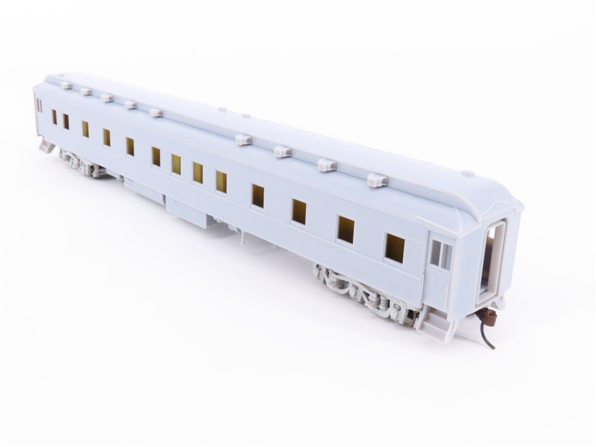 HO Scale Walthers Classic 932-10400 Undecorated Heavyweight 6-3 Passenger Car